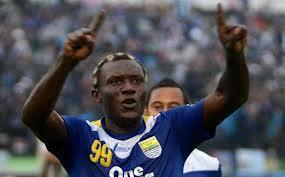 7 pesepakbola dengan gaya rambut unik