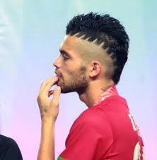 7 pesepakbola dengan gaya rambut unik