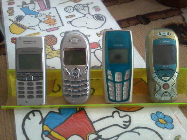 hp jadul sony ericsson T105, siemens MC60, nokia 3610, motorola C300