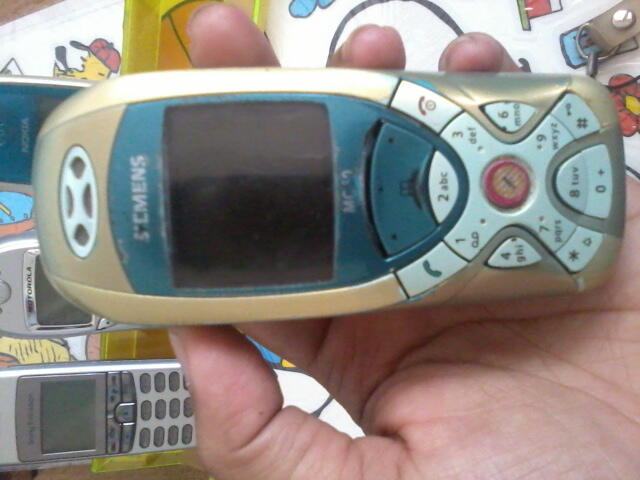 hp jadul sony ericsson T105, siemens MC60, nokia 3610, motorola C300