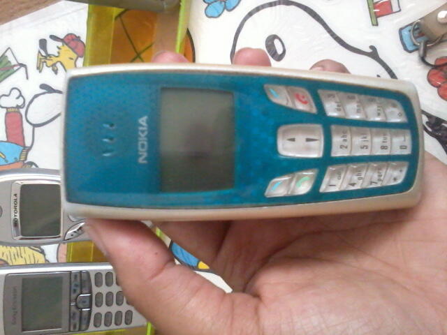 hp jadul sony ericsson T105, siemens MC60, nokia 3610, motorola C300