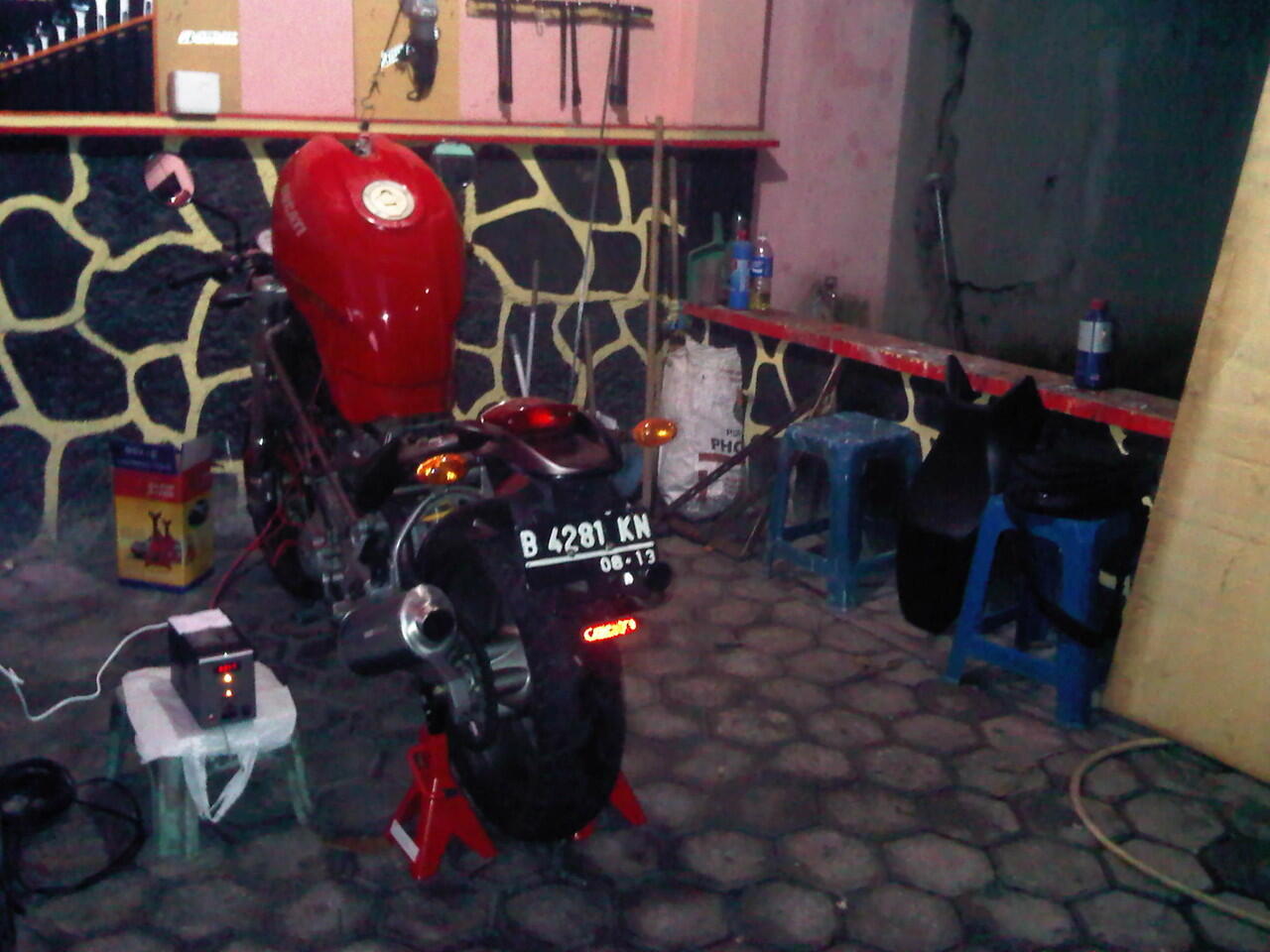 bengkel moge dan spare part moge