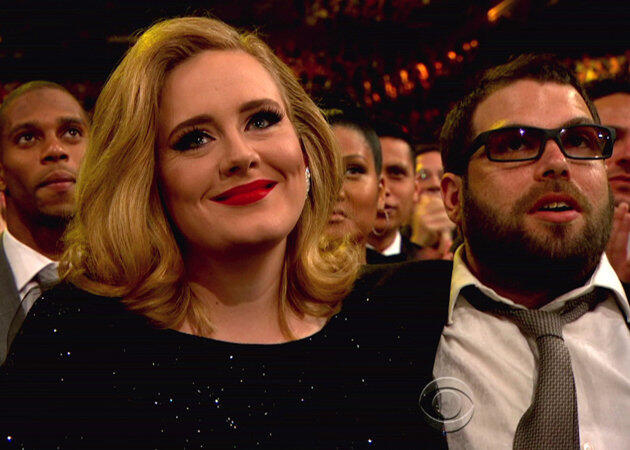 Adele Melahirkan Bayi Laki-laki