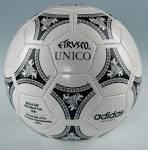 Perkembangan bola Tango dari masa ke masa