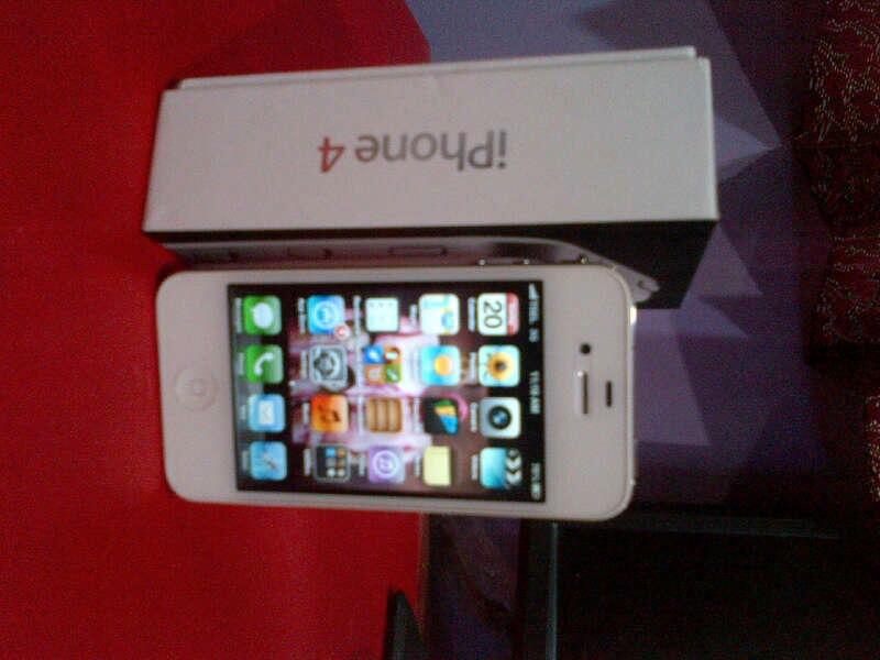 jual Apple iPhone 4 16 Gb white second