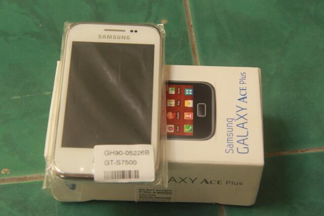 jual android samsung galaxi ace plus GT-s7500