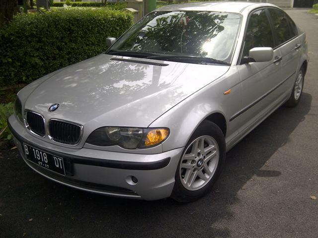 BMW 318 i 2012 AT Facelift Abu2 metalik Good condition