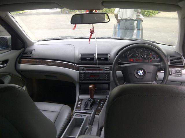 BMW 318 i 2012 AT Facelift Abu2 metalik Good condition