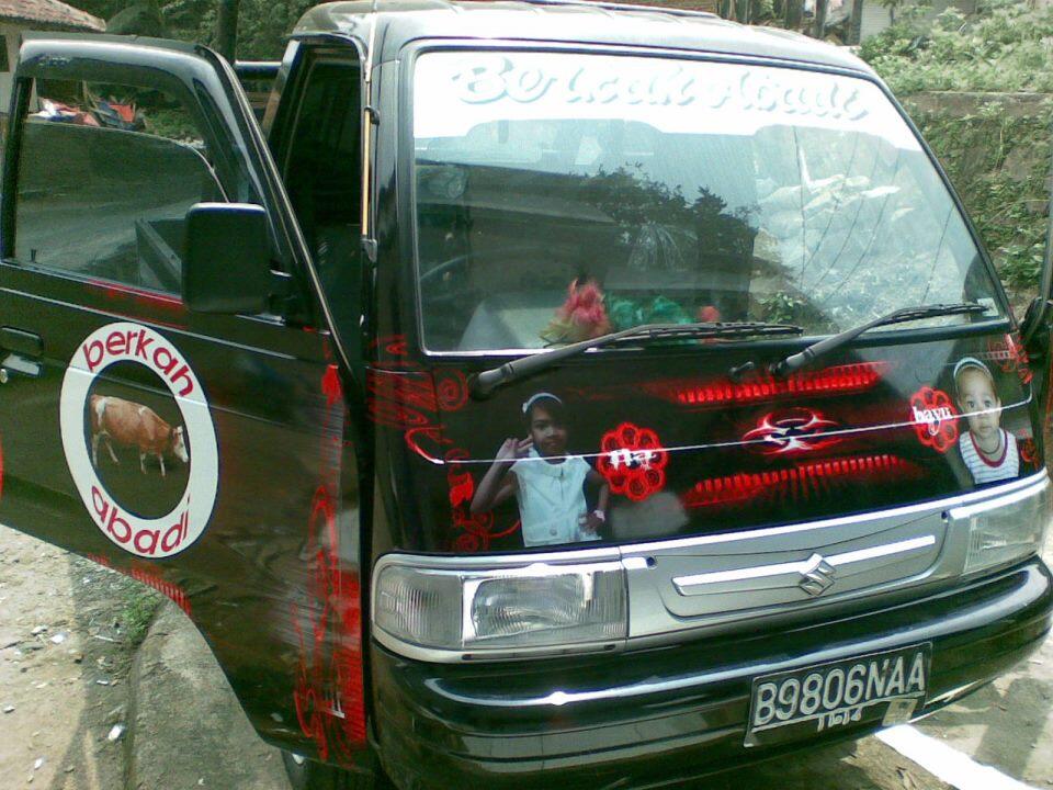 Terjual DECAL  CUSTOM UNTUK  SEMUA MOTOR  DESAIN SUKA SUKA 