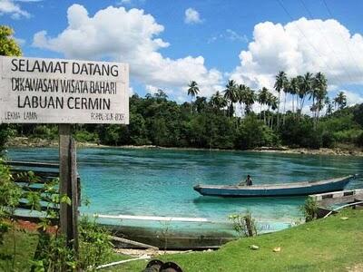 Labuan Cermin Si Danau Ajaib!! Tawar Di Bagian Atas, Asin Di Bagian Dasar