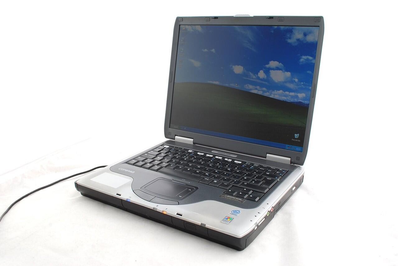Легкие старые ноутбуки. Ноутбук Compaq 1998. Ноутбук Presario 2500. Compaq ноутбук 1998 1622. Compaq Notebook 2001.