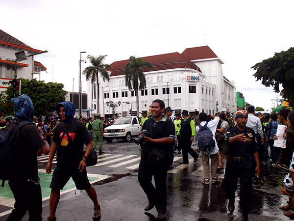 UPACARA ADAT KERATON YOGYAKARTA BERNAMA GREBEG