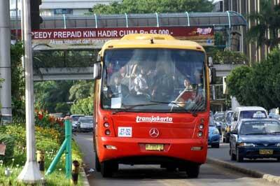 ane nge GEP PENJAHAT kelam*n di BUSWAY &quot;kesempatan dalam kesempitan&quot;