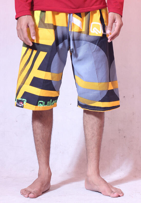 CELANA PENDEK PANTAI / SHORT BOARD QuickSilver (CLOTH.03 STORE)