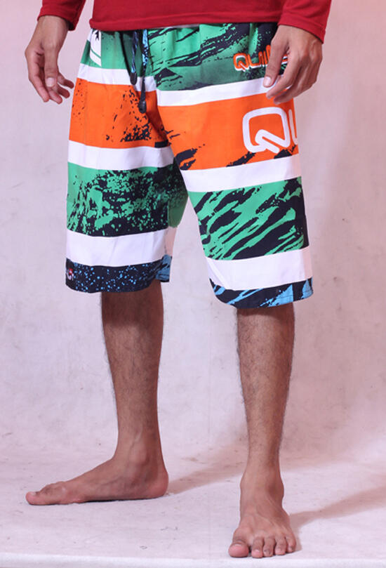 CELANA PENDEK PANTAI / SHORT BOARD QuickSilver (CLOTH.03 STORE)
