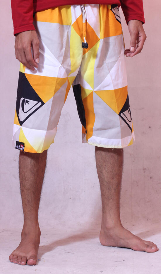 CELANA PENDEK PANTAI / SHORT BOARD QuickSilver (CLOTH.03 STORE)