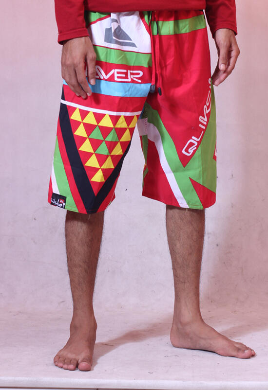 CELANA PENDEK PANTAI / SHORT BOARD QuickSilver (CLOTH.03 STORE)
