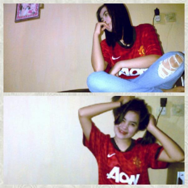 musimnya jersey yang dipakai wanita..