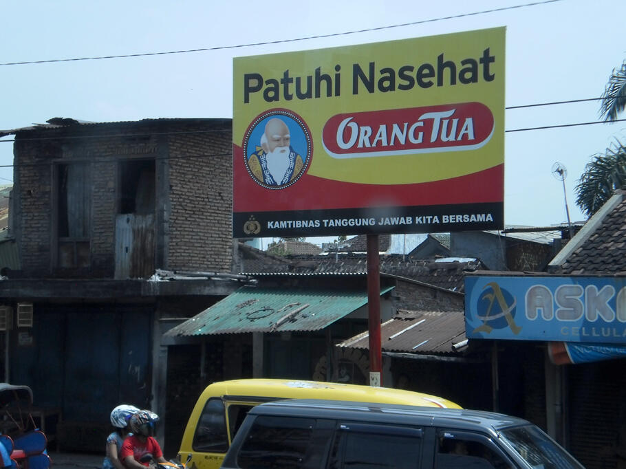 Nasehat "ORANG TUA" yang tidak perlu dipatuhi...