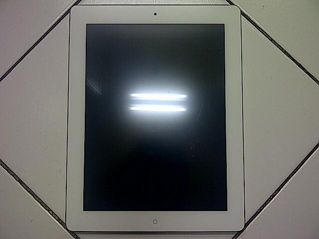iPad 2 Wifi 16gb ( Putih )