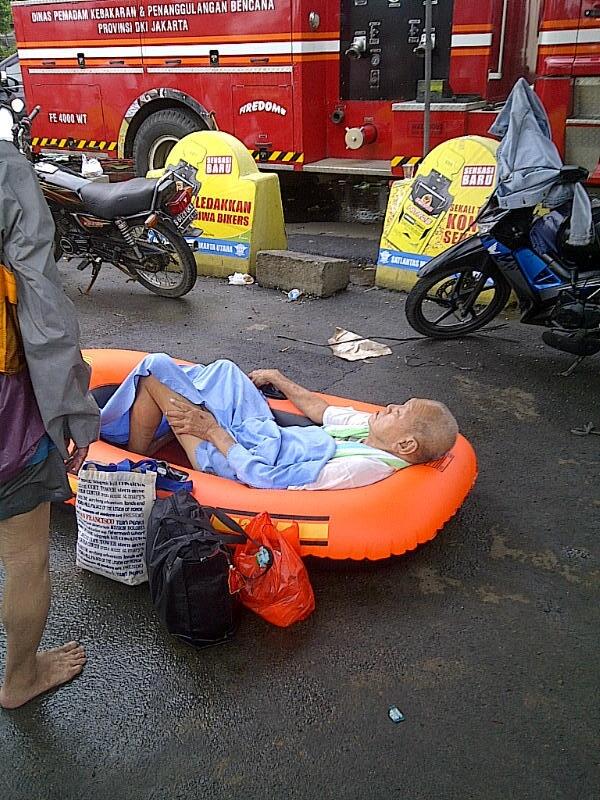 Foto - foto musibah banjir di sekitar pluit