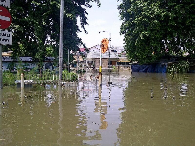 Foto - foto musibah banjir di sekitar pluit