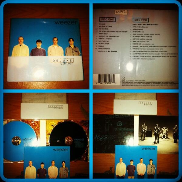 WTS CD Weezer Blue Album (Deluxe Edition) & Single Oasis Wonderwall