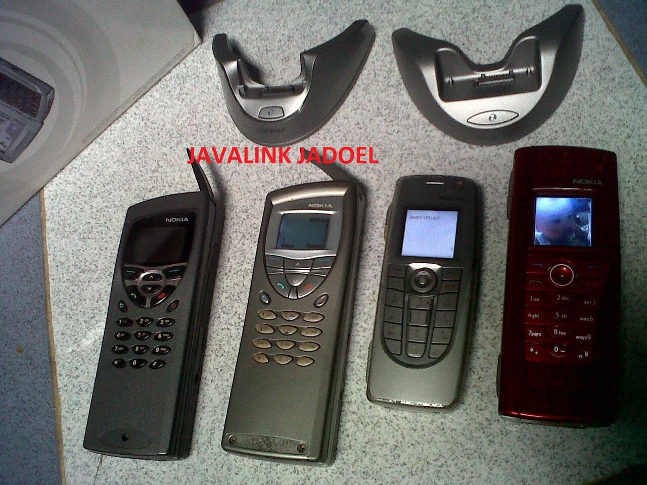 Terjual NOKIA 9500 , NOKIA 9300 , NOKIA 9210i , NOKIA 