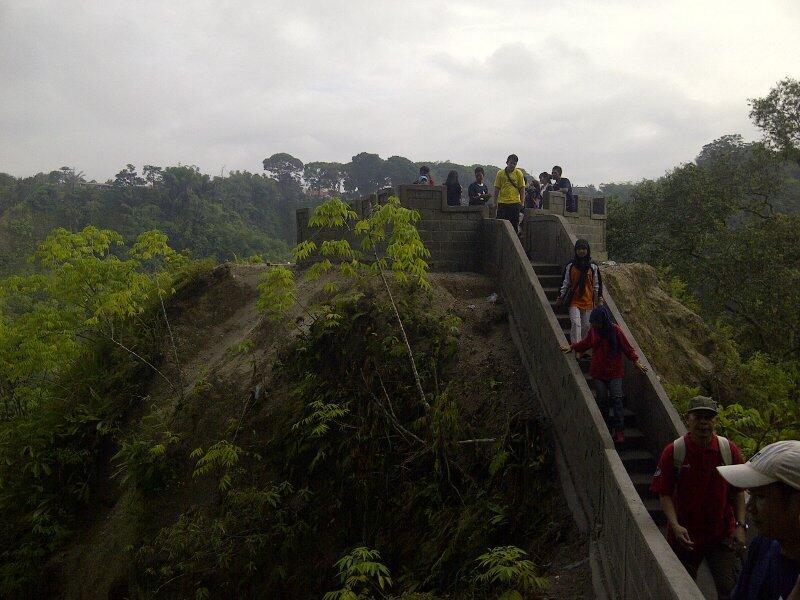 ADA TEMBOK CINA DI BUKITTINGGI GAN :)