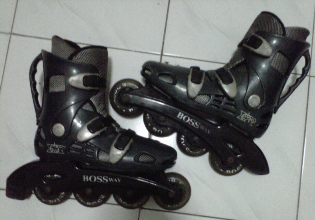 Terjual Sepatu  roda  inline skate california  pro  KASKUS