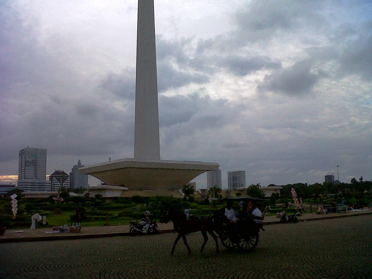 kecewa dengan Monas