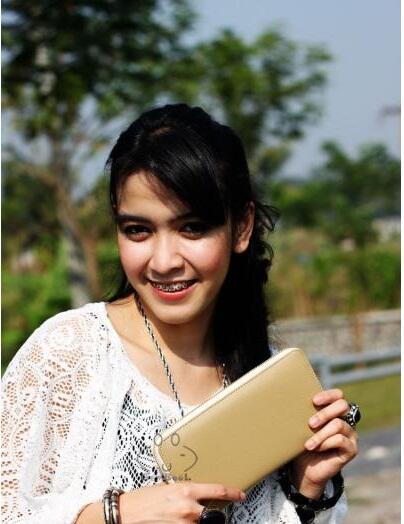 Dompet cewe cantik banyak warna... murah . bandung