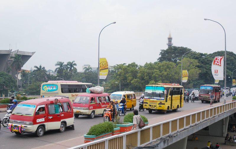 Angkutan Umum yang Aman, Nyaman, dan Terjangkau