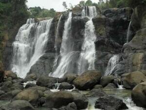 9 curug wisata mempesona di Bandung :matabelo