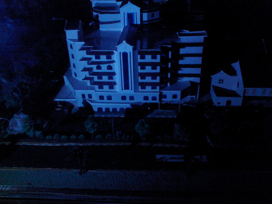 Suasana Gelap Malam di Miniatur Hotel &#91;PIC ONLY&#93;