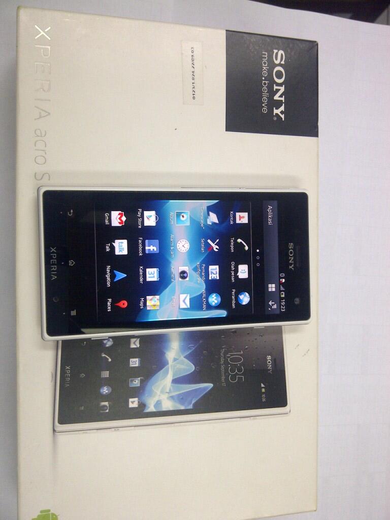 sony ericsson acro s lt26 white,mulus,garansi panjaang.murah boss