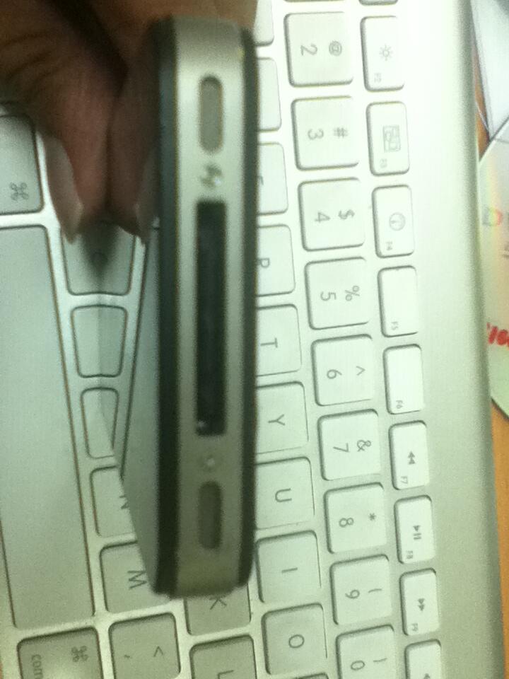 WTS Iphone 4 8gb CDMA Murah aja gan!!!