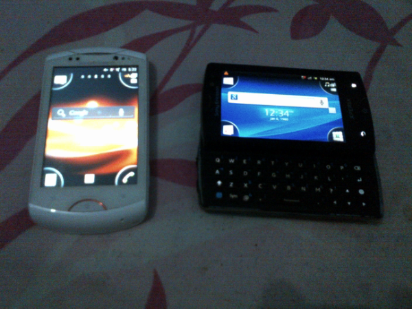 Jual duet Xperia! Xperia Mini Pro dan Xperia LWW mari sikaaat gaaaan (samarinda)