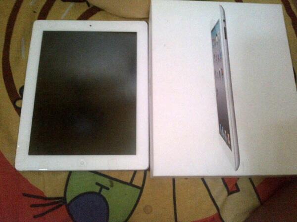 WTS IPAD 2 16Gb 3G Wifi white