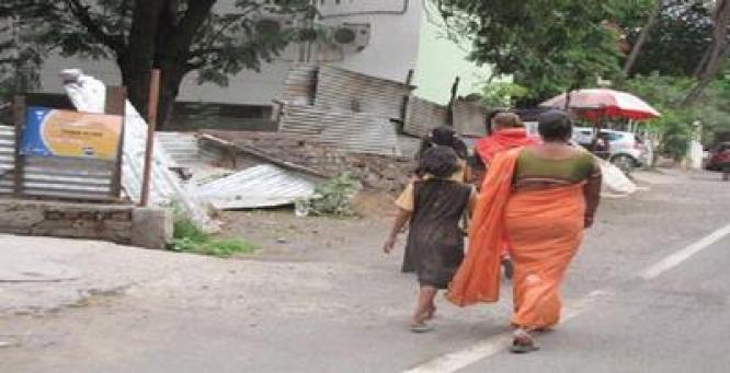 TEGANYA Di India, Ibu Jual Putrinya untuk Bayar Denda