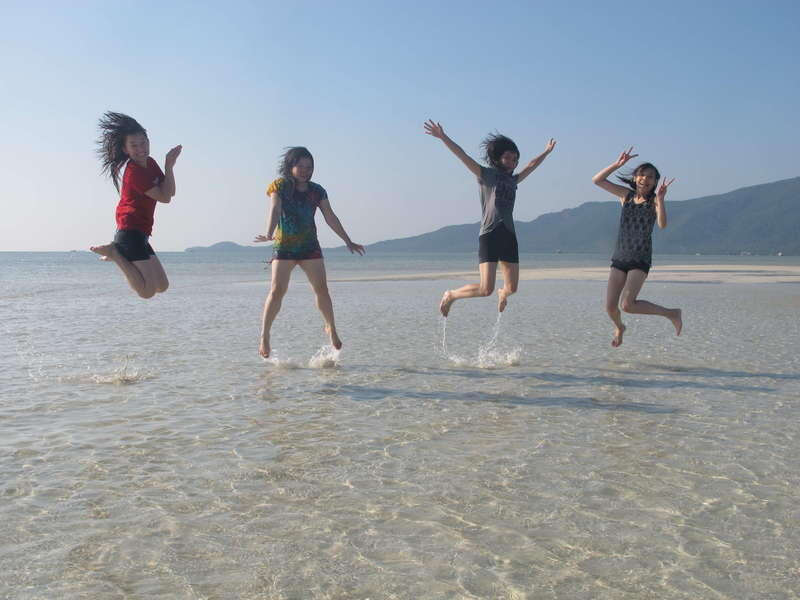 Berenang Dengan Hiu di Karimunjawa