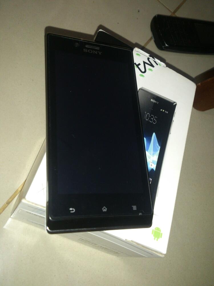 Xperia J mantaap Garansi ampe Januari 2014