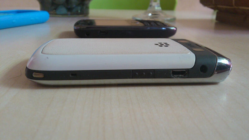 blackberry onyx 2 9780