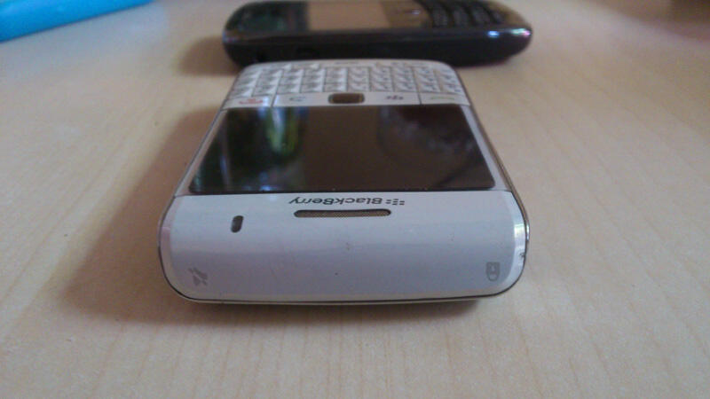 blackberry onyx 2 9780