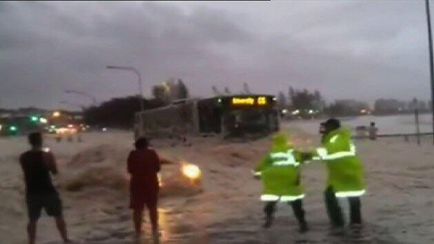 Banjir di Australia beda jauh sama banjir di Jakarta (Yg kemarin kebanjiran masuk!!)