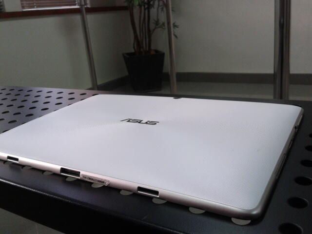 JUAL ASUS Transformer Pad TF300TG 32Gb 5JT Gak Nyesel gan!!