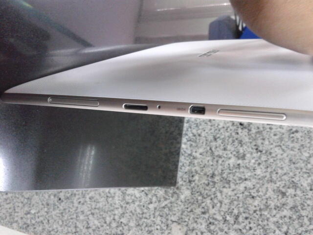 JUAL ASUS Transformer Pad TF300TG 32Gb 5JT Gak Nyesel gan!!