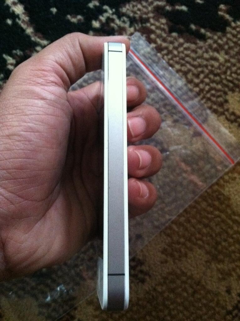 jual iphone 4g 8gb white cdma udah inject smartfren mulus 97% gan bandung!!!
