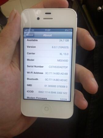 Jual Iphone 4S 32GB White FU kondisi 99% muluss harga boleh di aduu