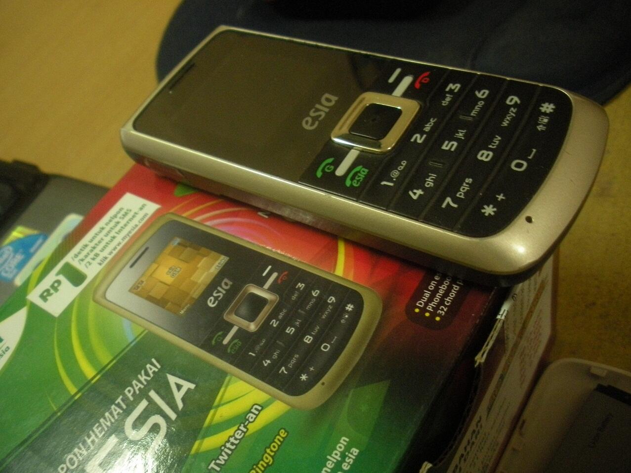 HP LANGKA Dual GSM CDMA Mulus Murah Bandel Batre Awet Bandung